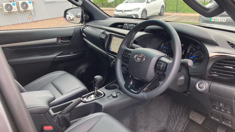 Toyota Hilux Diesel Invincible X D/Cab Pick Up 2.8 Hybrid 48V Auto
